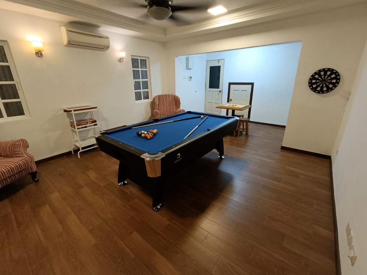 Homestay Laman Nuri, Kota Damansara Petaling Jaya Exterior foto